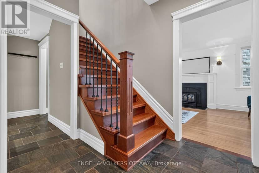 134 Kenilworth Street — photo 5 of 40