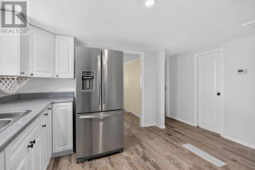 46 First Avenue — photo 11 of 36