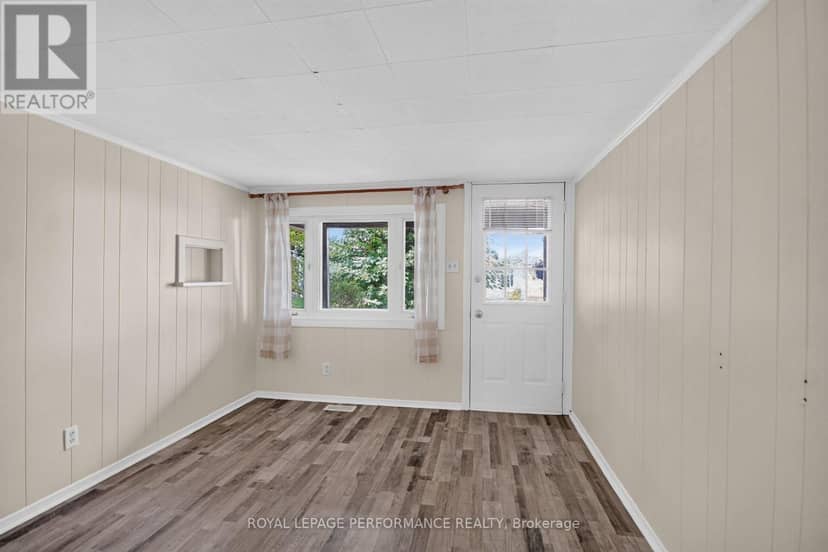 46 First Avenue, Russell, photo 6