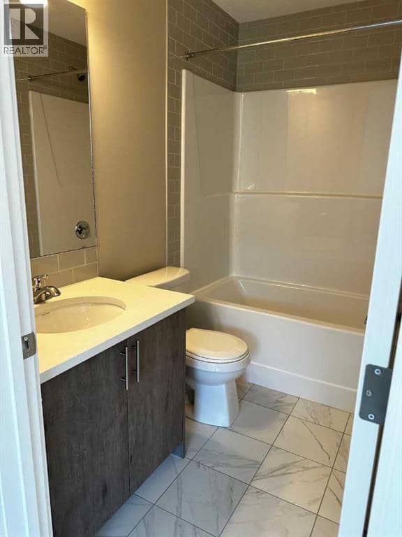 102 livingston Common NE — photo 13 of 23