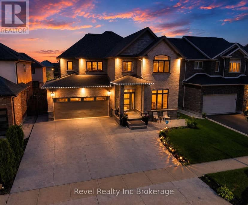 805 Halifax Road, Woodstock, photo 2