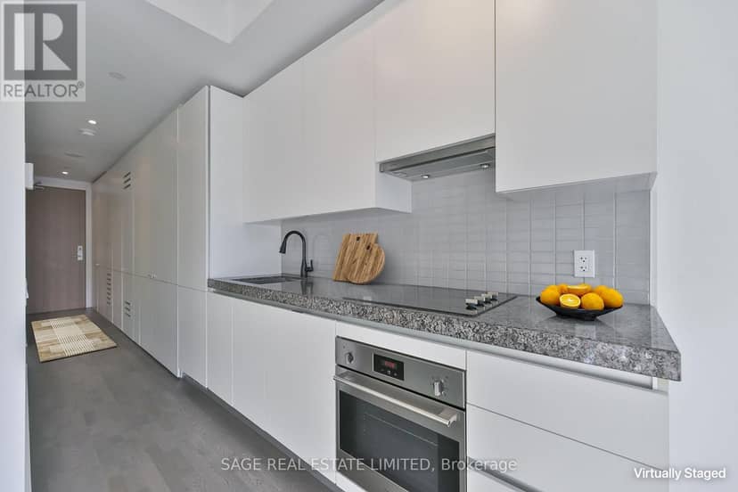 802 - 38 Stewart Street — photo 6 of 18