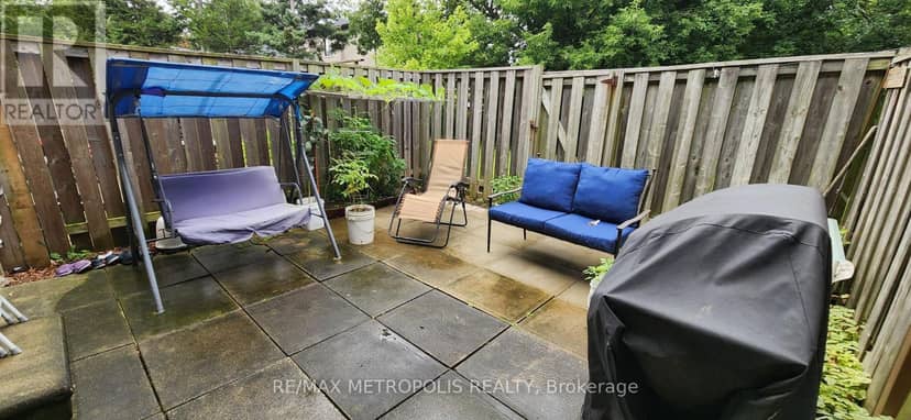 8 - 21 Rockwood Drive — photo 30 of 34