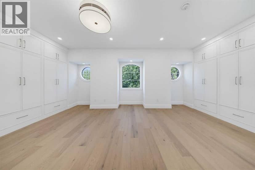 2407 4 Avenue NW — photo 34 of 40