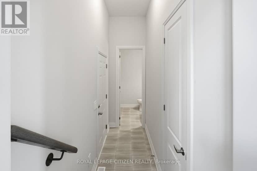72 Butler Boulevard — photo 11 of 40
