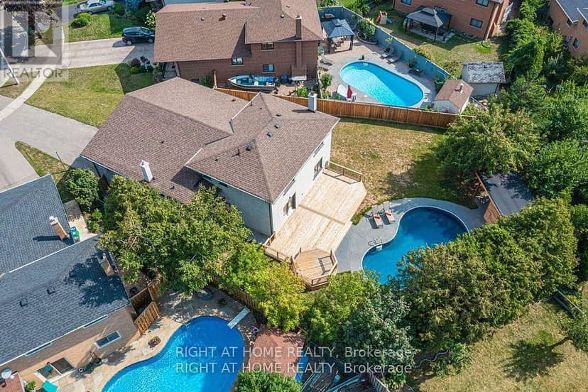 690 Hillman Crescent — photo 30 of 34