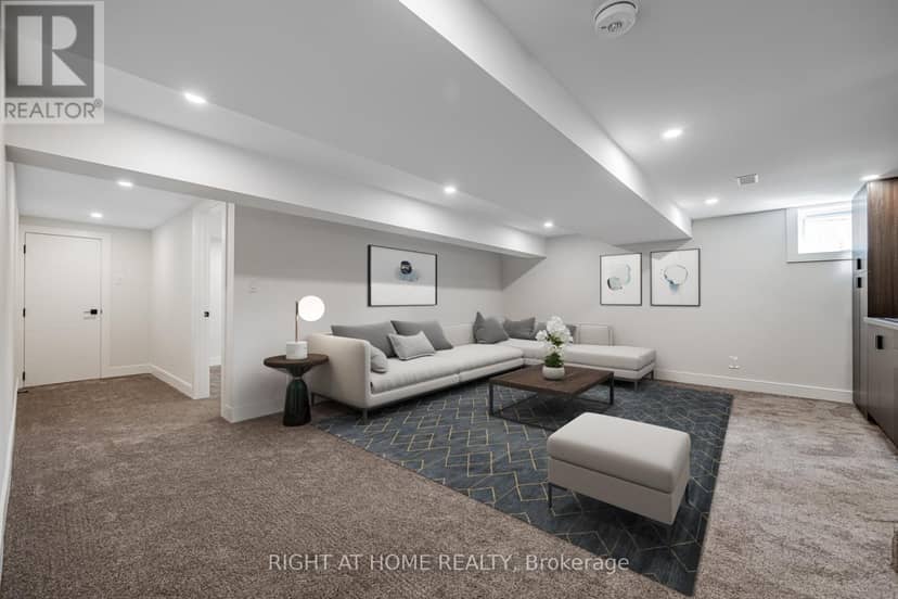 690 Hillman Crescent — photo 19 of 34