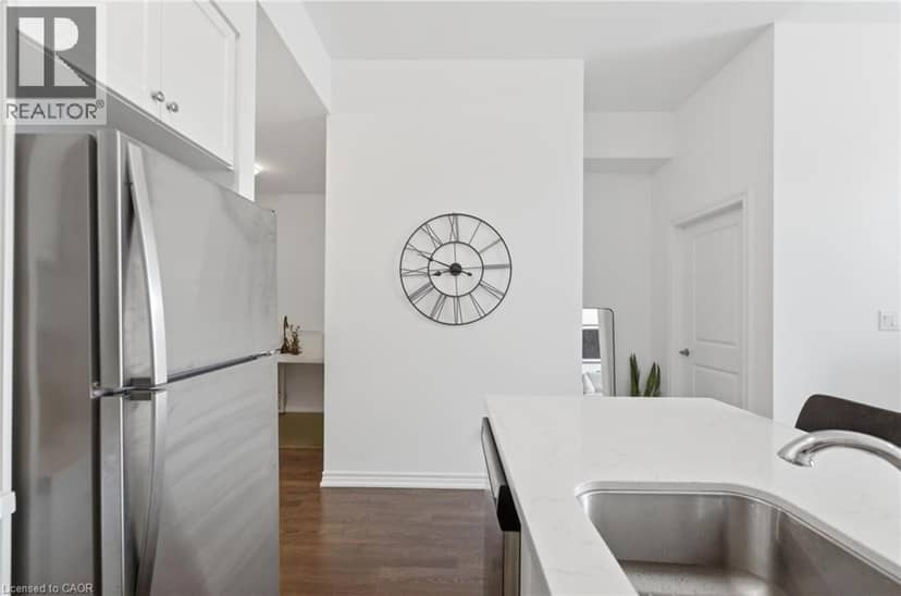 460 DUNDAS Street E Unit# 112 — photo 8 of 29