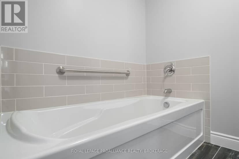 2800 Desert Lake Road — photo 21 of 40