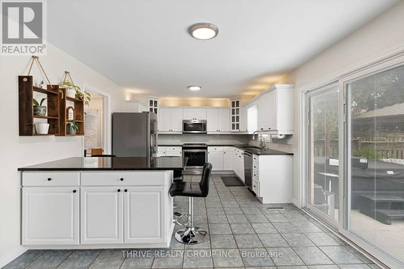 70 Pinebrook Court — photo 4 of 40