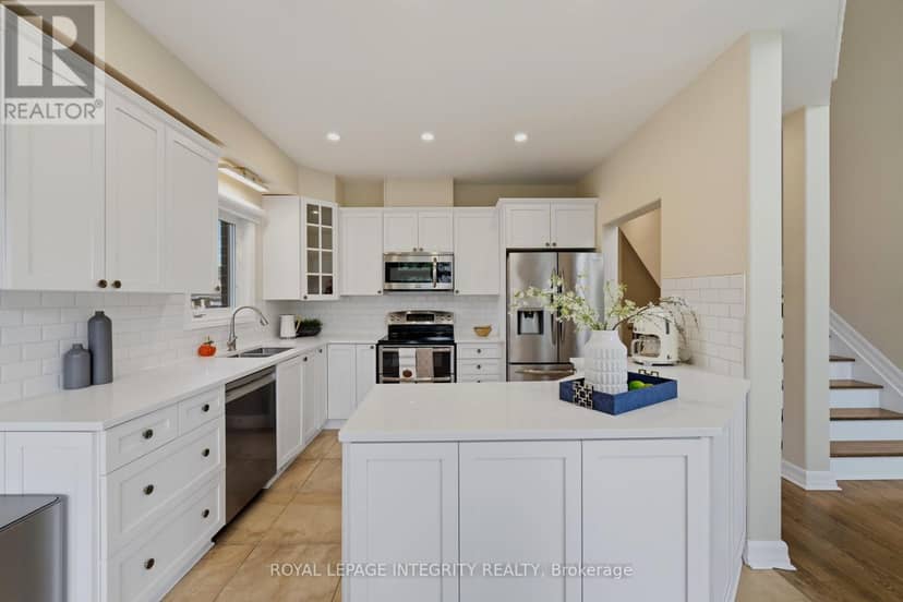 119 Woliston Crescent — photo 18 of 40
