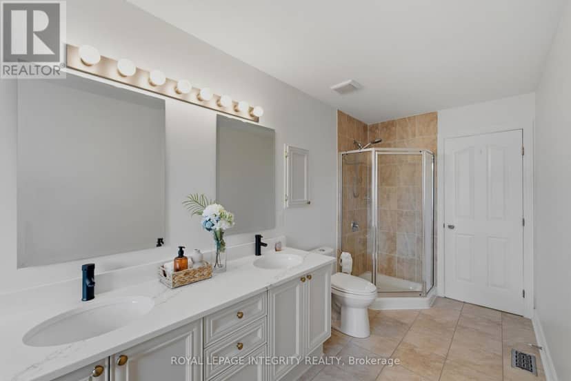 119 Woliston Crescent — photo 33 of 40