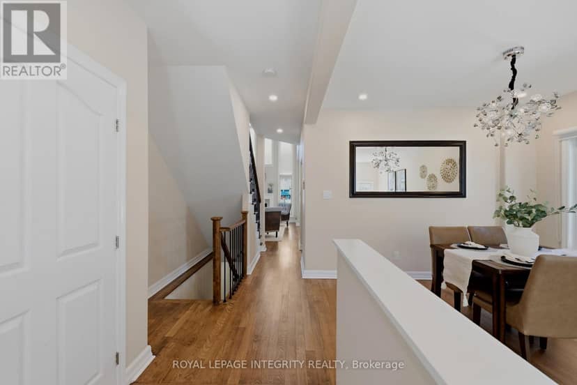 119 Woliston Crescent — photo 5 of 40