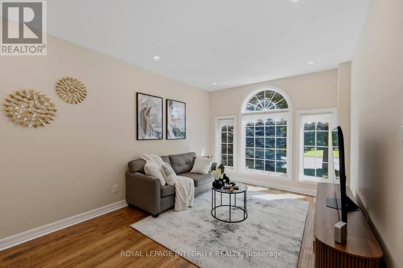 119 Woliston Crescent — photo 9 of 40