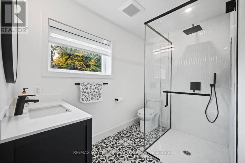14 Kaymar Drive — photo 21 of 40