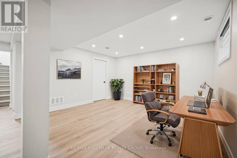 14 Kaymar Drive — photo 32 of 40