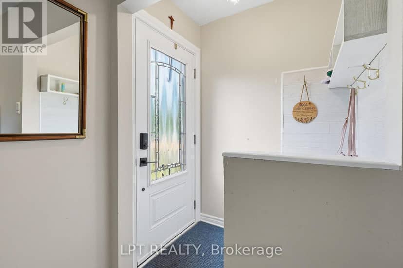 1467 Meadow Road N, Ottawa, photo 4