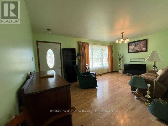 108-106 Third Street — photo 9 of 17
