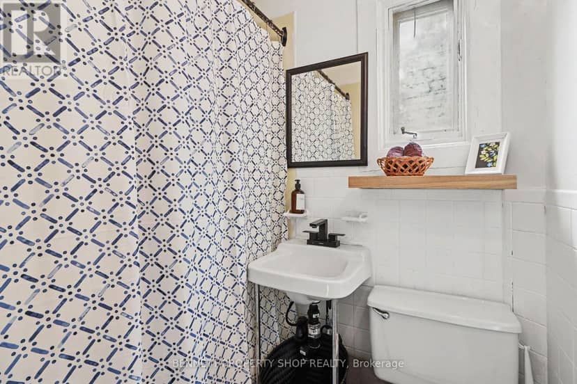 96 Norman Street — photo 10 of 16
