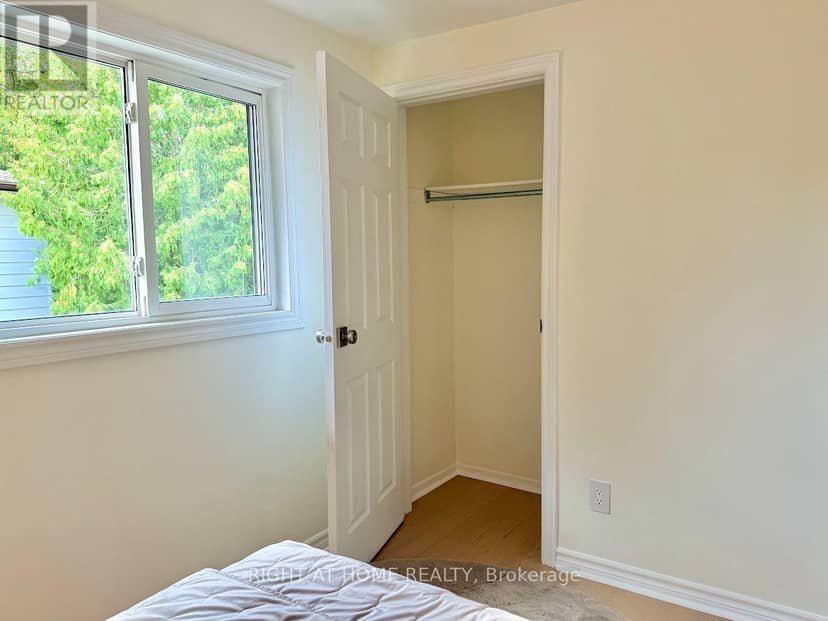 315 Roywood Crescent — photo 28 of 40