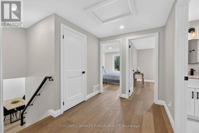 124 King Street S — photo 19 of 35