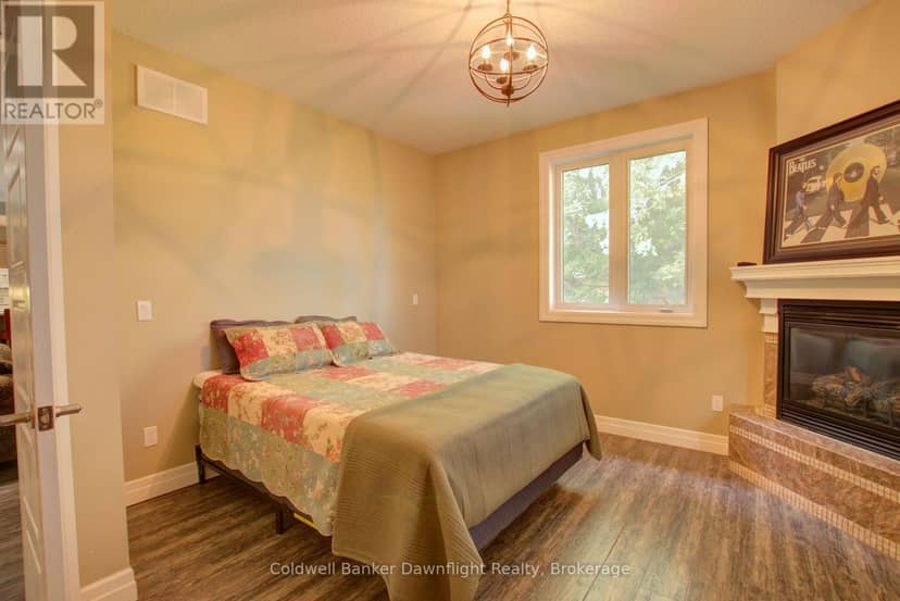54 Lorne Avenue — photo 12 of 40