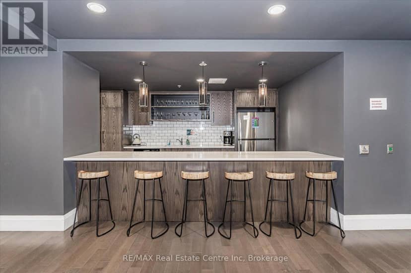 807 - 73 Arthur Street S — photo 32 of 37