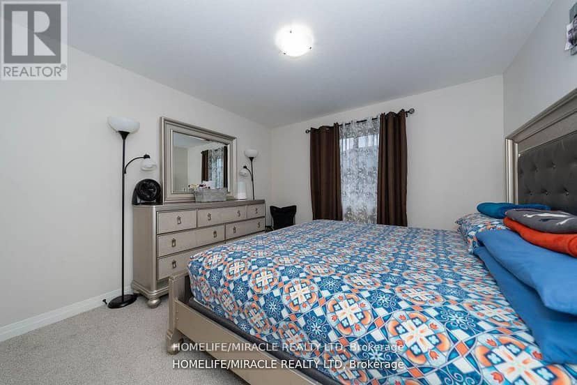 139 Siebert Avenue — photo 6 of 15