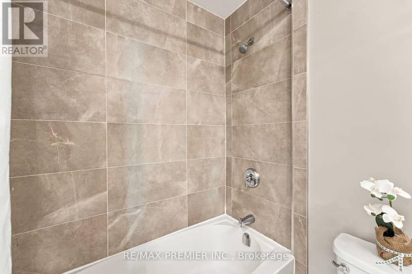 407 - 2522 Keele Street — photo 28 of 40