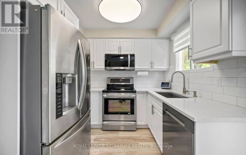 2092 Hunt Crescent — photo 20 of 39