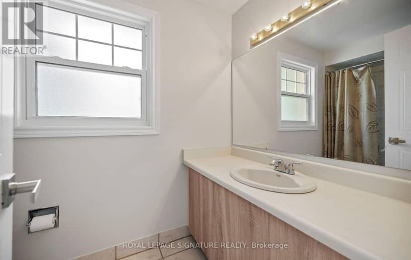 2092 Hunt Crescent — photo 30 of 39