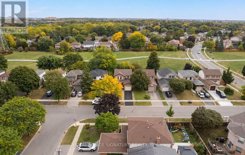 2092 Hunt Crescent, Burlington, photo 4