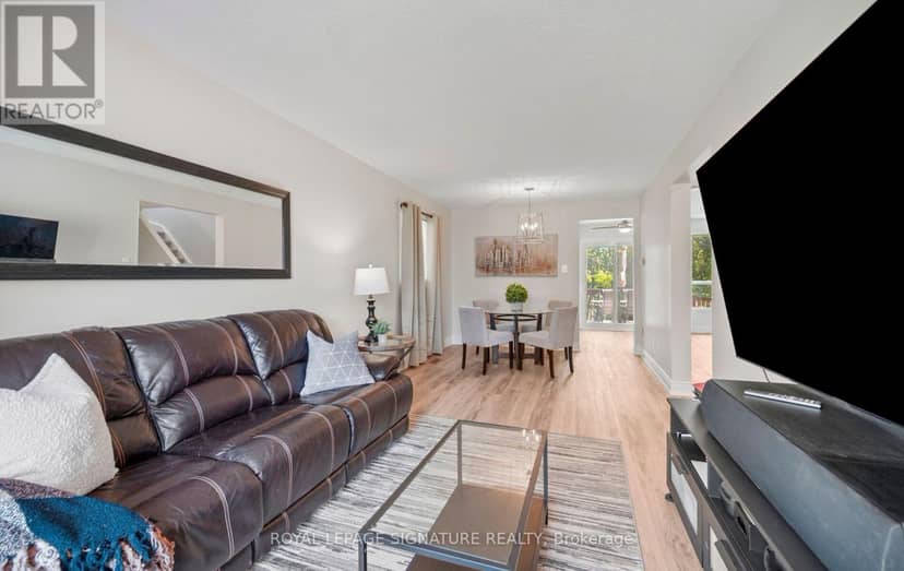 2092 Hunt Crescent, Burlington, photo 8