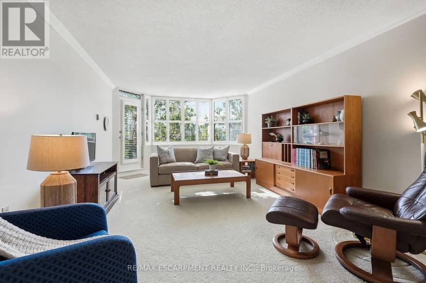 208 - 2199 Sixth Line, Oakville, photo 6