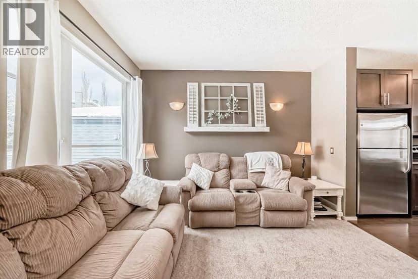 63 Chapalina Square SE — photo 15 of 40