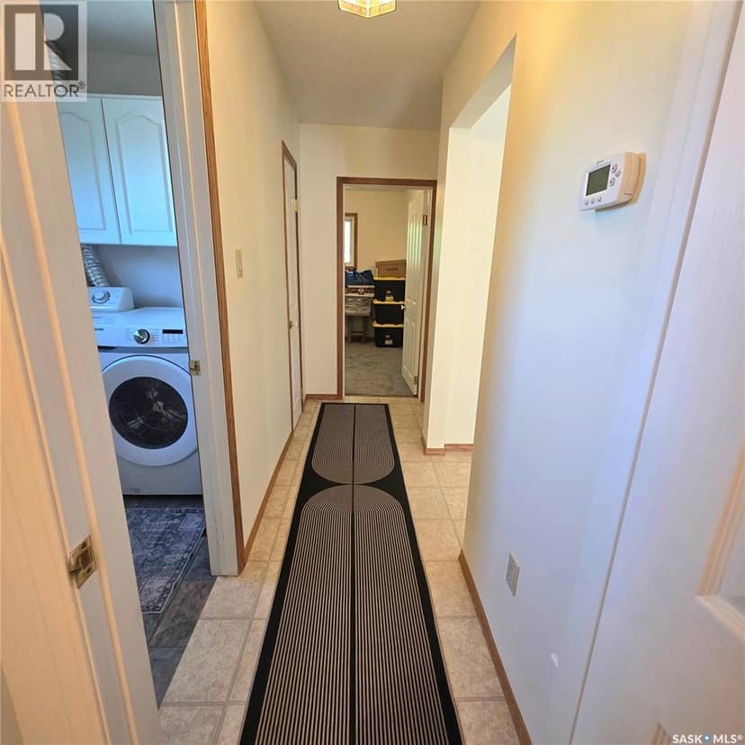 549 Russ-Stan ROAD — photo 34 of 40