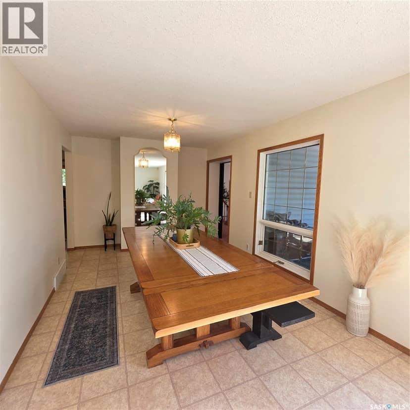 549 Russ-Stan ROAD — photo 19 of 40