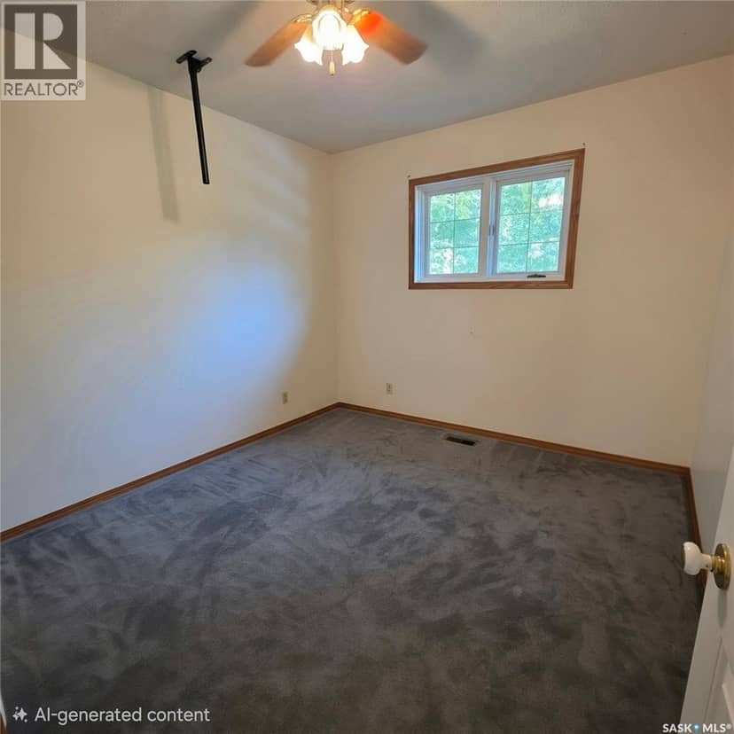 549 Russ-Stan ROAD — photo 32 of 40