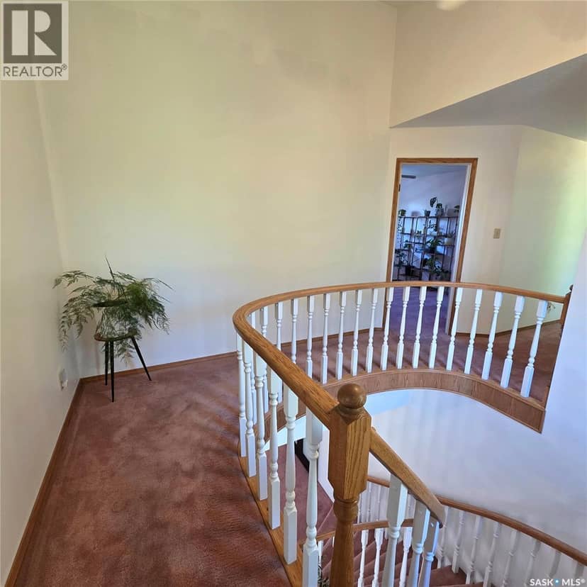 549 Russ-Stan ROAD — photo 38 of 40