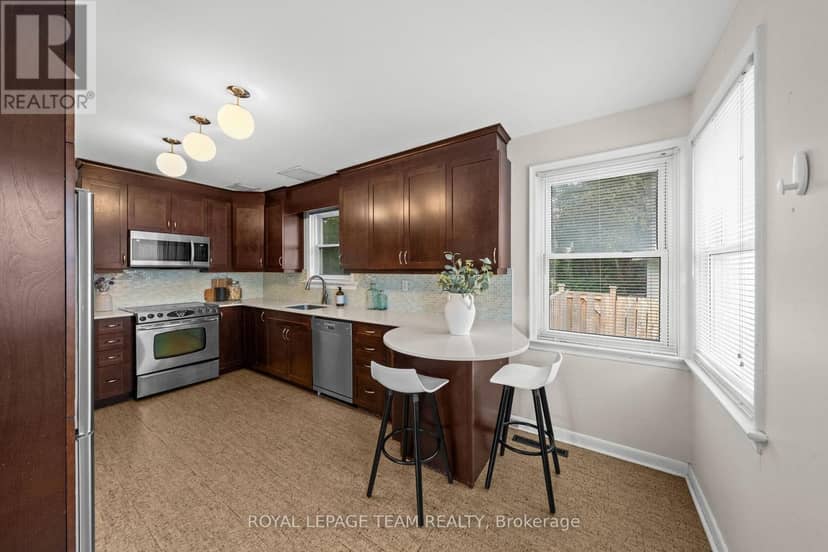 873 Smyth Road — photo 11 of 40