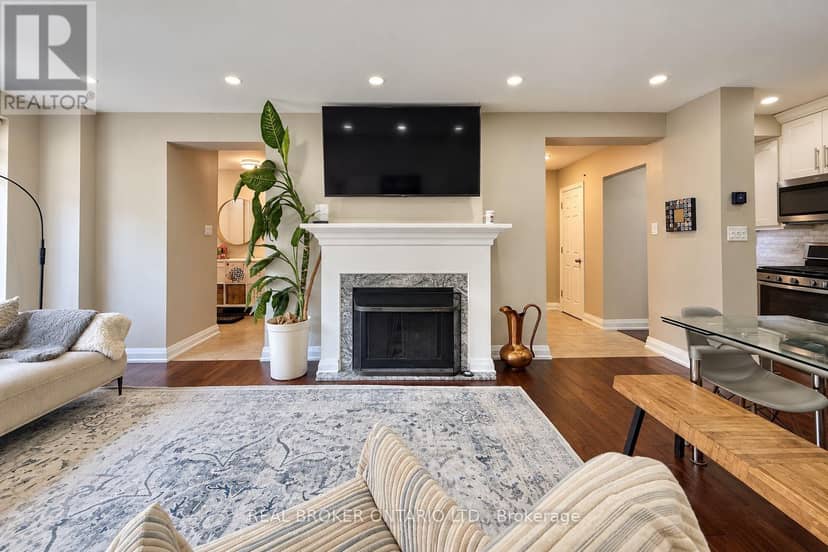 3 - 69 Upper Canada Drive — photo 11 of 40