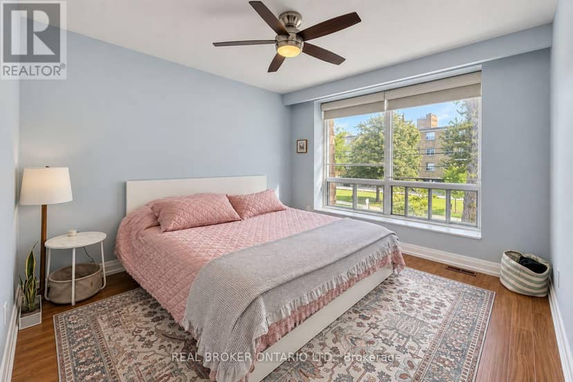 3 - 69 Upper Canada Drive — photo 21 of 40