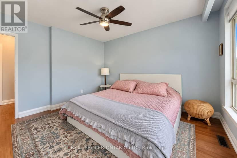 3 - 69 Upper Canada Drive — photo 22 of 40