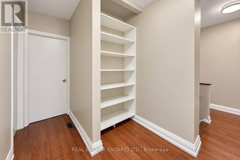 3 - 69 Upper Canada Drive — photo 30 of 40