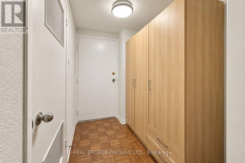 3 - 69 Upper Canada Drive — photo 38 of 40
