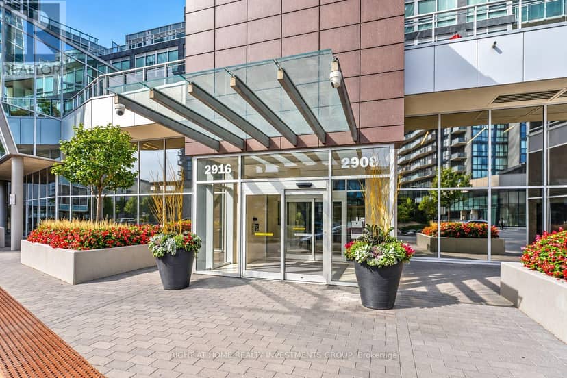 3305 - 2916 Highway 7, Vaughan, photo 2