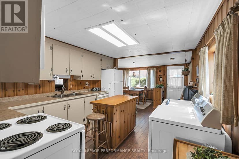 20 Fifth Street W — photo 16 of 40