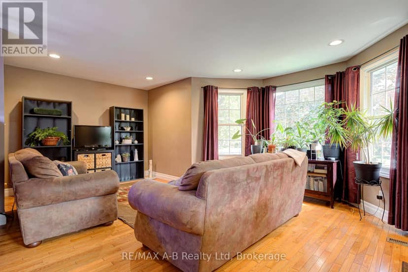 224 Morenz Drive — photo 18 of 40
