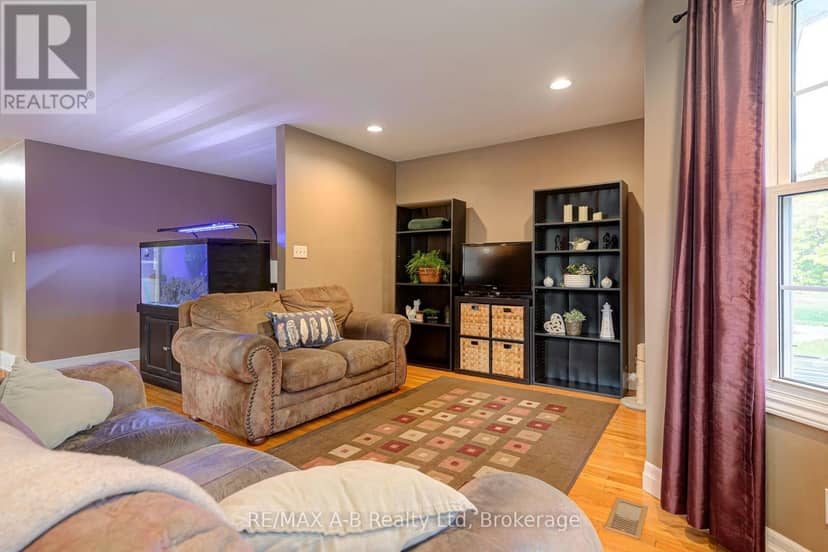 224 Morenz Drive — photo 19 of 40