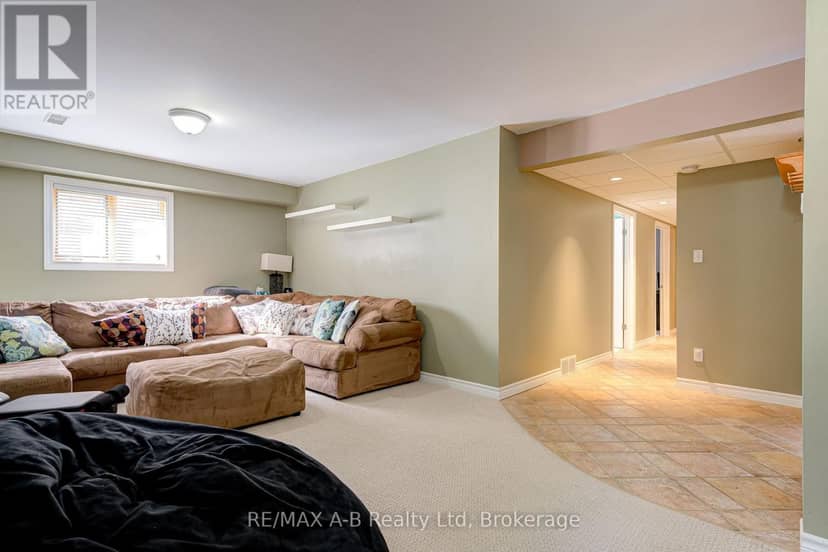 224 Morenz Drive — photo 29 of 40